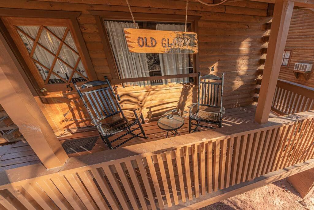 Forest Cabin 5 Old Glory Пейсон Экстерьер фото